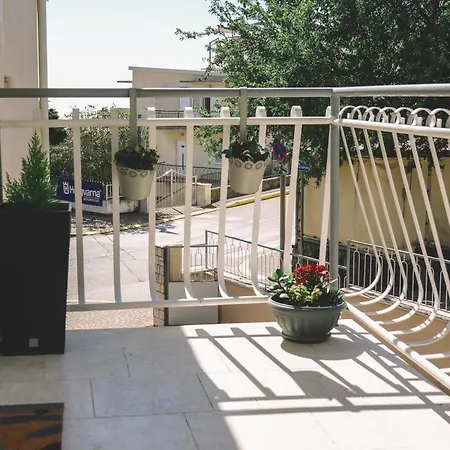 Simun Apartmán *
